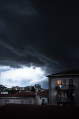 storm approaching (1 Di 1)