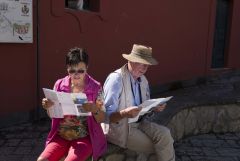 Tourists on a hot Summer day in Anacapri