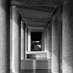 Column Forest
Gilbert House, Barbican
M8, 35mm Summicron ASPH