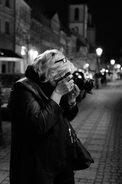 Sie fotografiert nicht mit Leica ;-)
