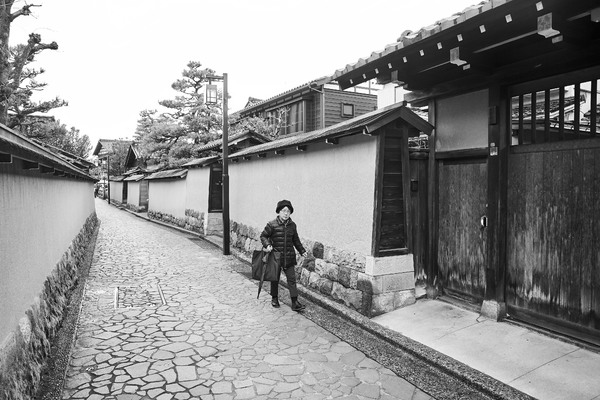 L1005648Japon B&W.jpg