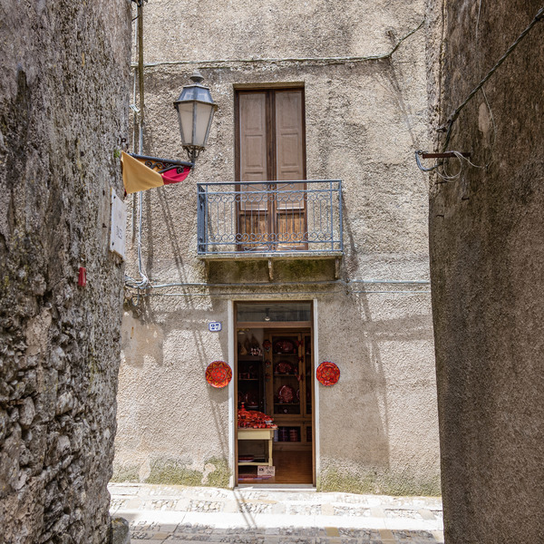 Sicilian ceramic gallery, Erice