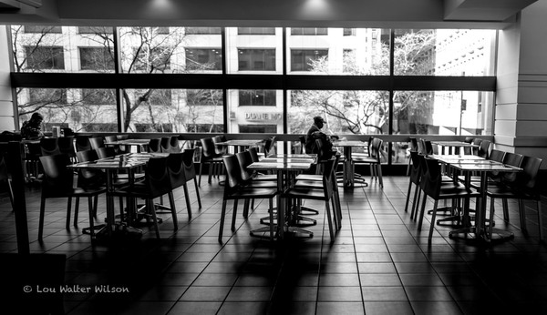 L1020150PhilaCityHall 12.24.2019LibertyPlace foodplaceBW.jpg