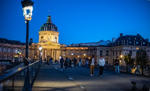Evening on the Pont des Arts, Paris-2.jpg