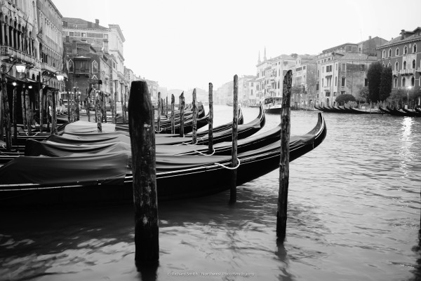 Venice 174 bw (1 of 1).jpg