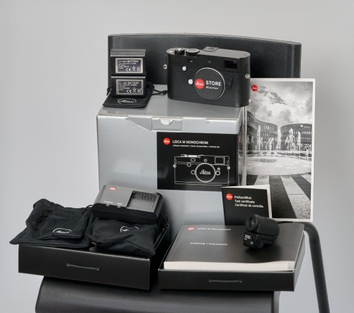 More information about "Leica M Monochrome 246 mit Garantie, 2 Akkus und elektronischem Sucher"
